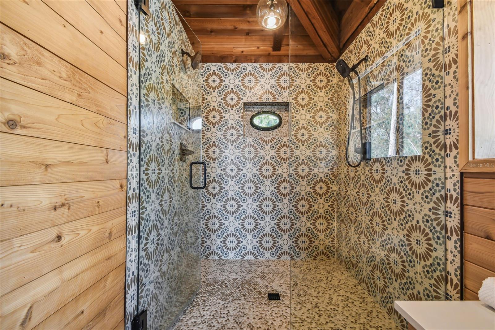 7147 LA LENAIRE DR — photo 43