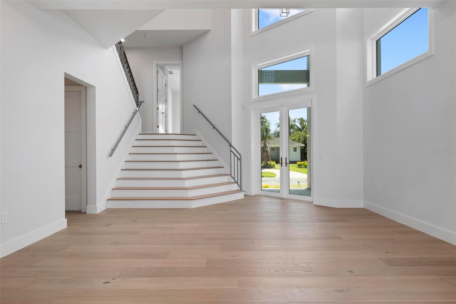 533 VENICE LN — photo 19