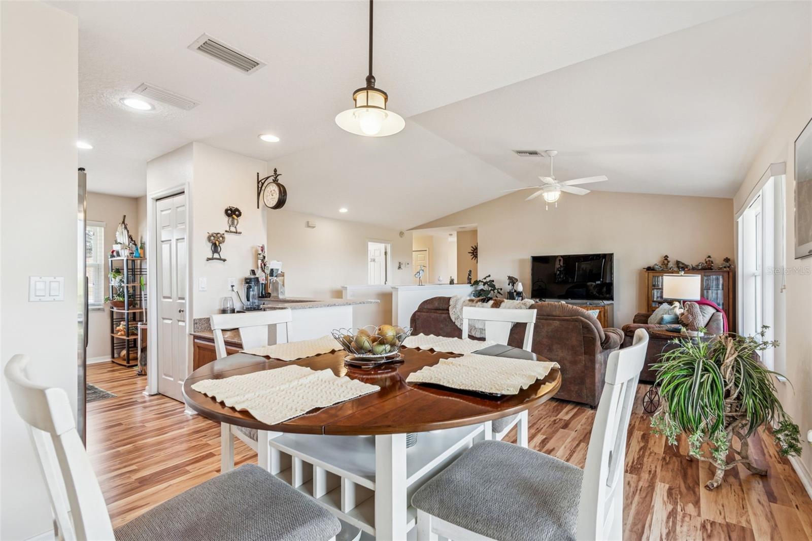 1059 S POINTE ALEXIS DR — photo 13