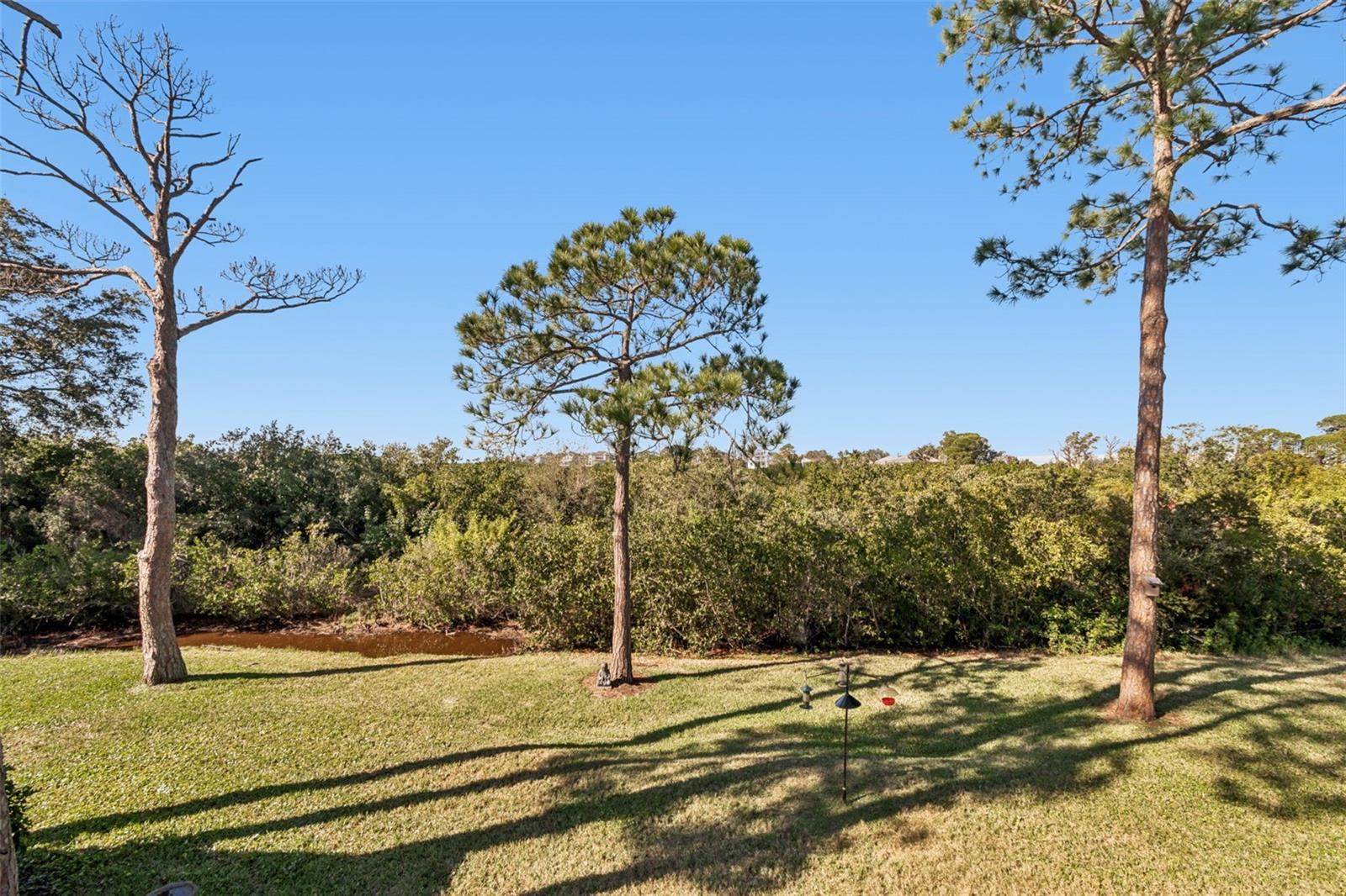 1059 S POINTE ALEXIS DR — photo 32