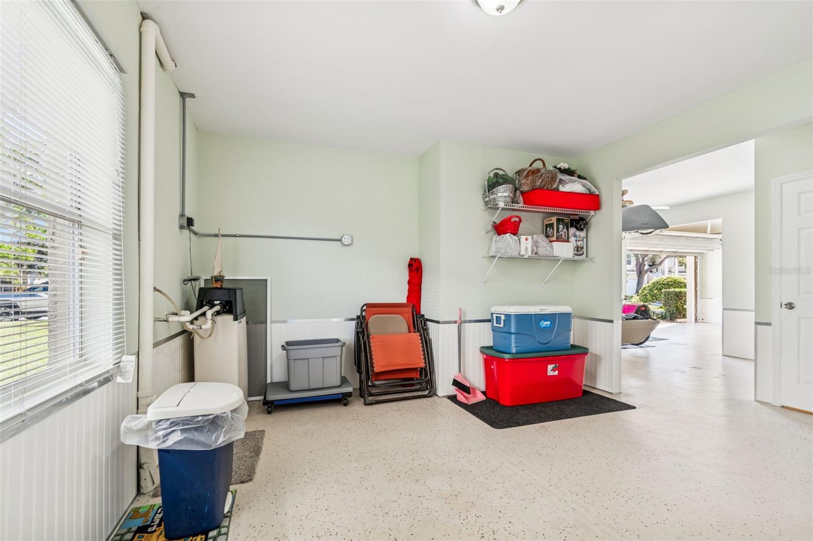 1059 S POINTE ALEXIS DR — photo 45
