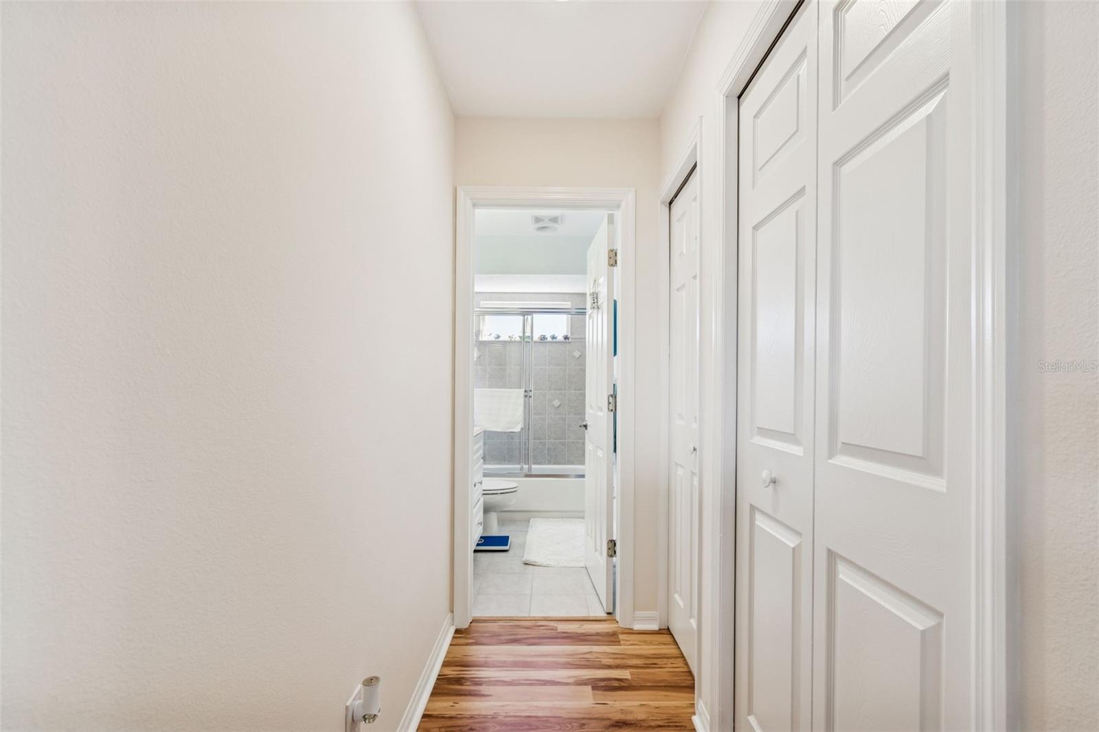 1059 S POINTE ALEXIS DR — photo 25