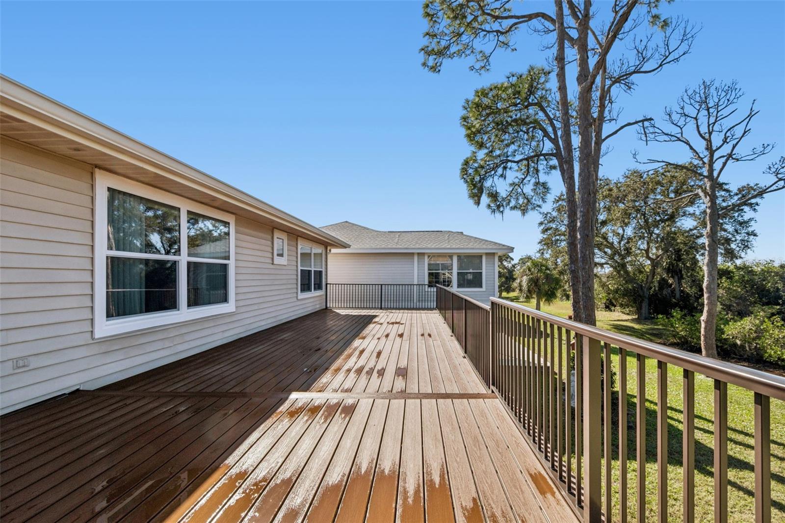 1059 S POINTE ALEXIS DR — photo 34
