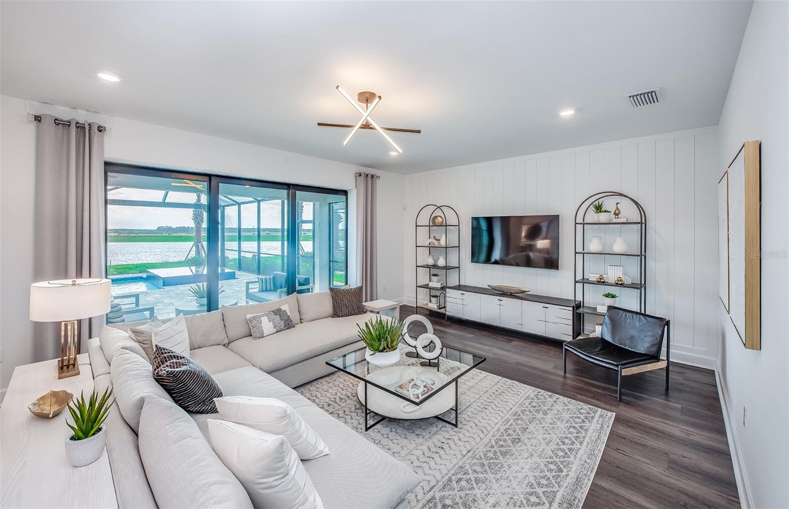 7461 SUMMER CT — photo 8