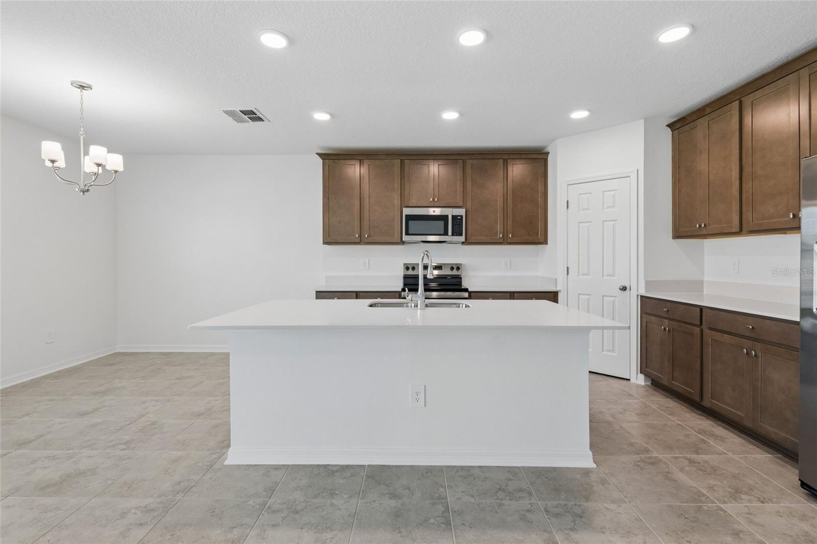 2920 QUINAULT PL — photo 12