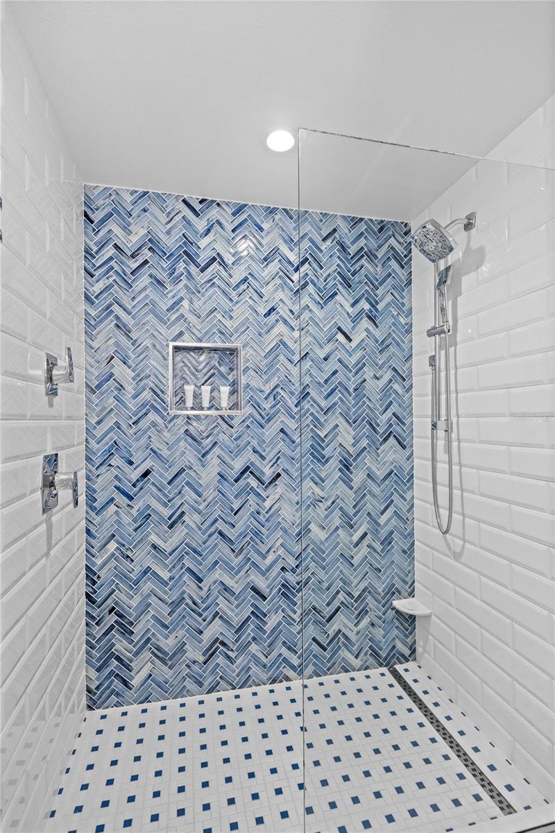 250 SANDS POINT RD #5106 — photo 14