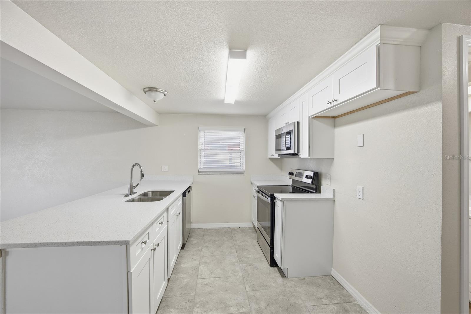 7417 MAKO DR — photo 10