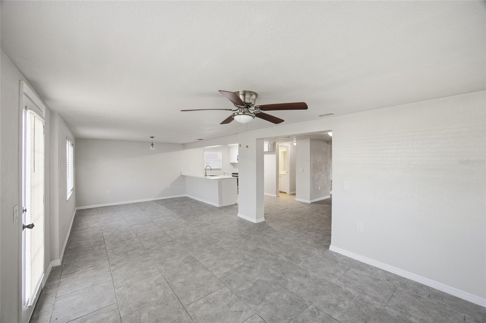 7417 MAKO DR — photo 8