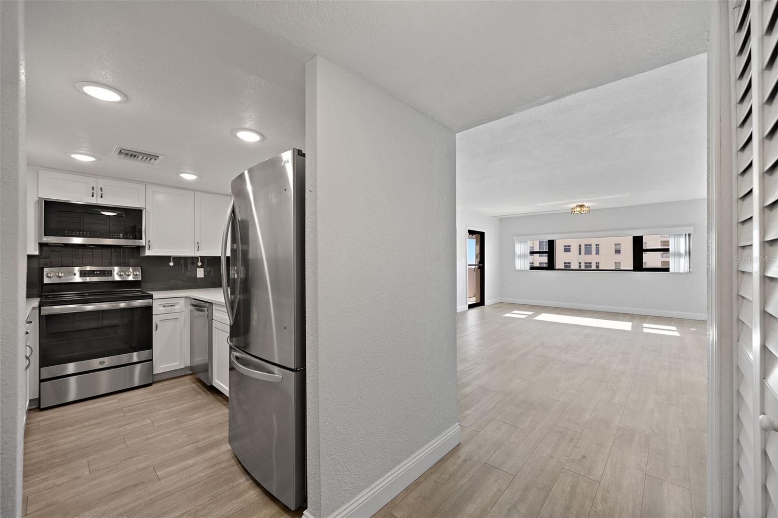 4141 BAYSHORE BLVD #1702 — photo 8