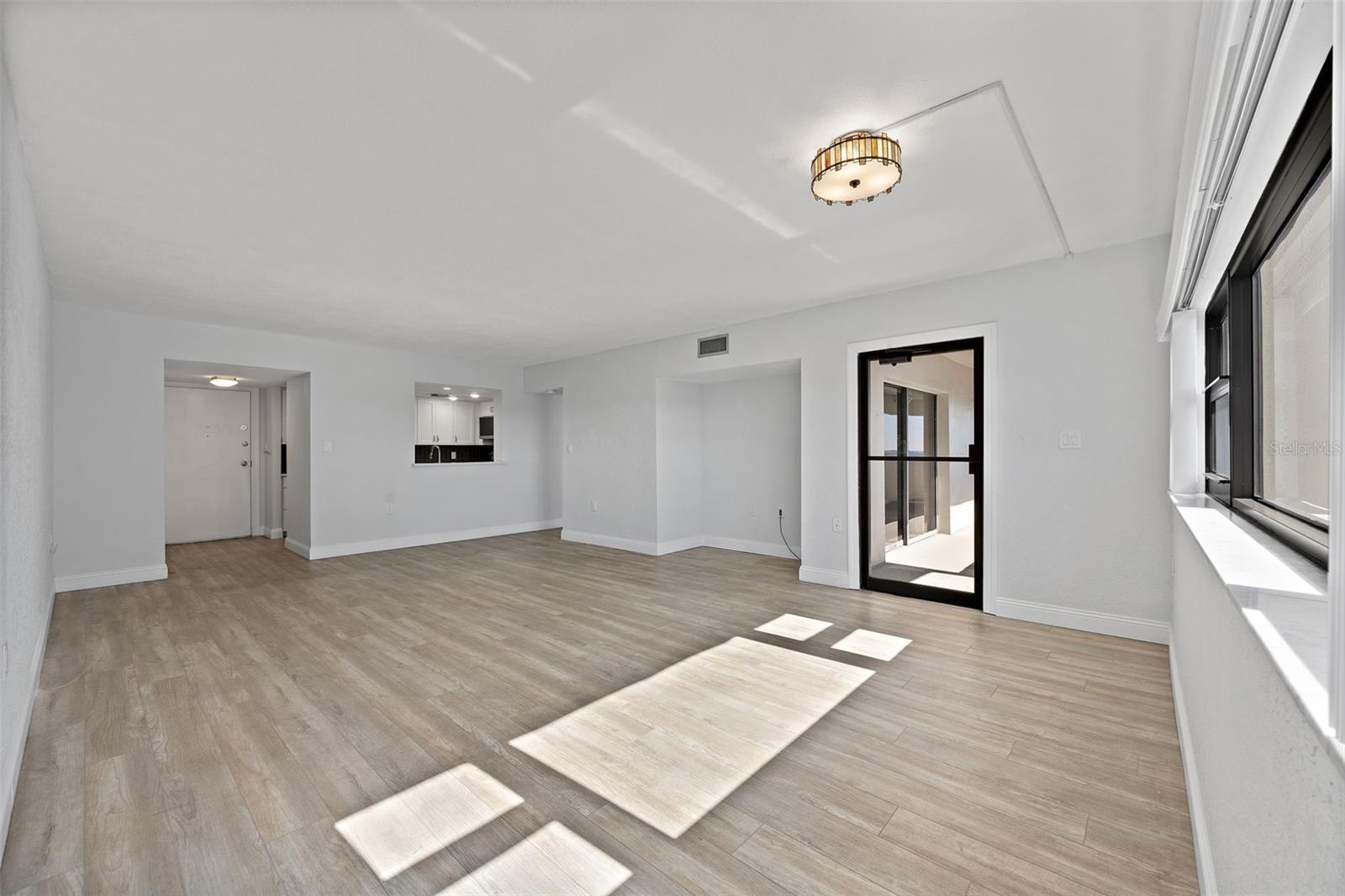 4141 BAYSHORE BLVD #1702 — photo 10
