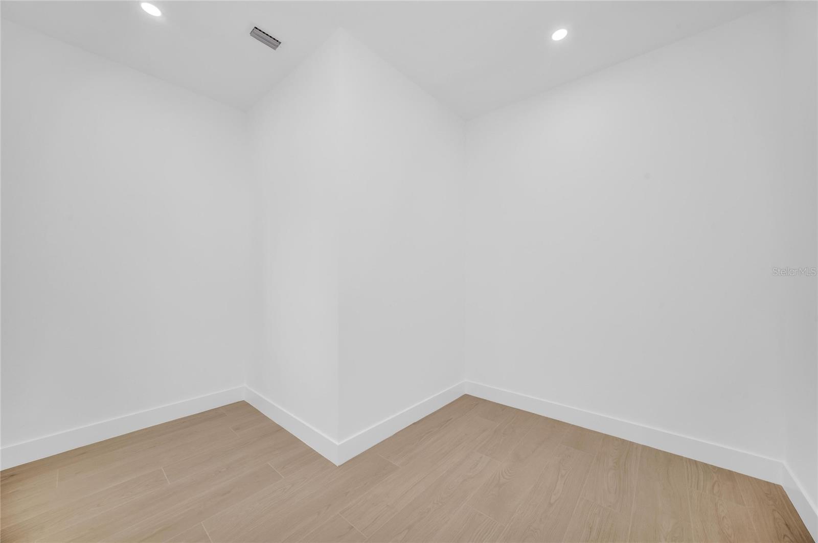 5103 WINDWARD AVE — photo 40