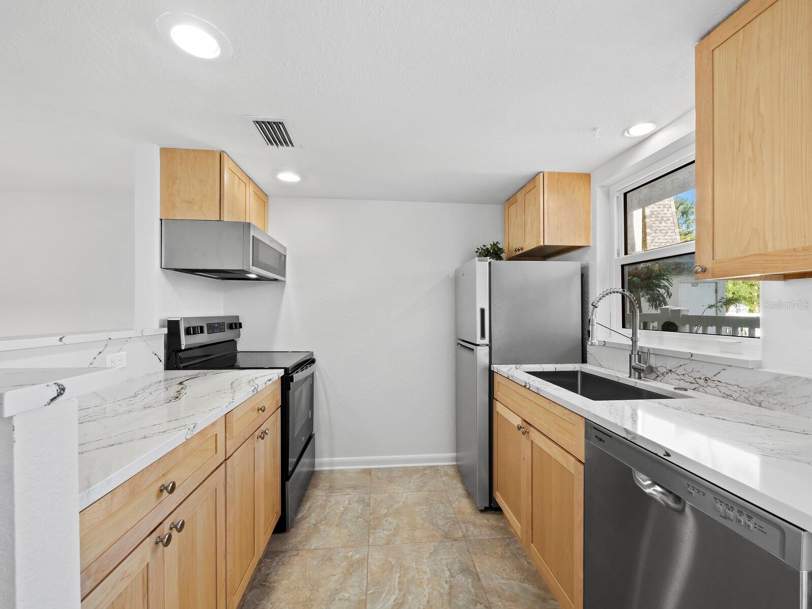 5231 GULF OF MEXICO DR #104 — photo 6