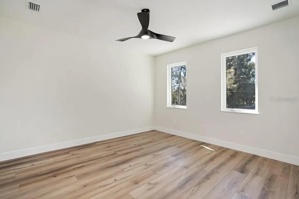 2475 BAY ST — photo 48