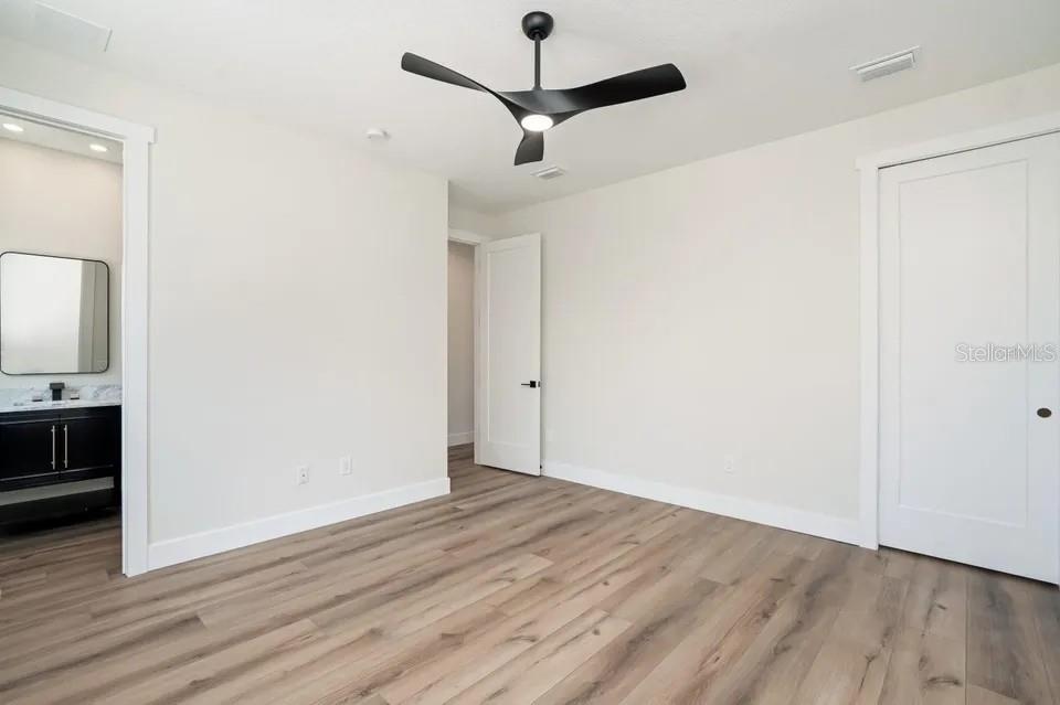 2475 BAY ST — photo 46