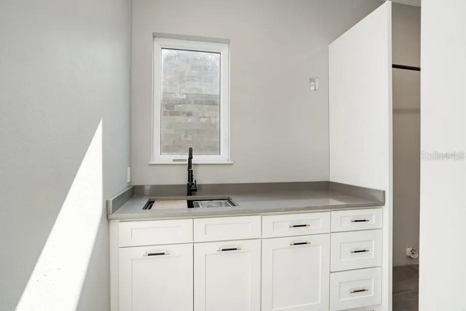 2475 BAY ST — photo 63