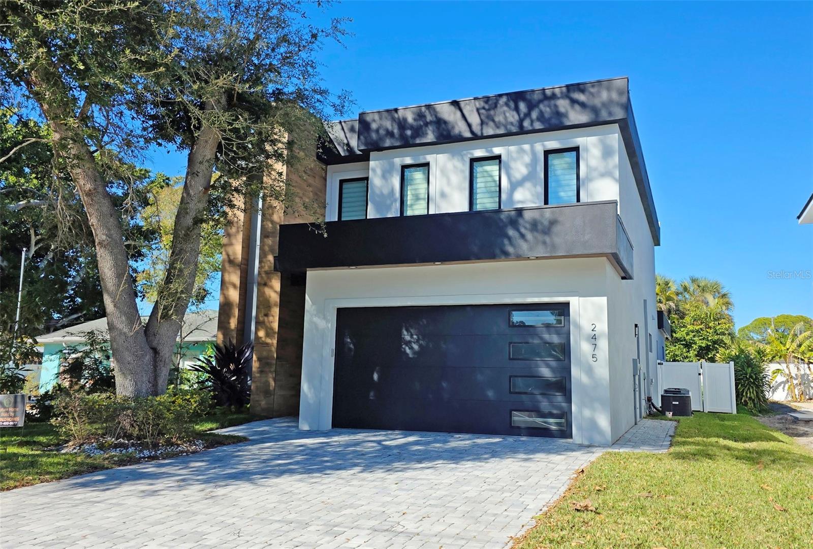 2475 BAY ST — photo 83
