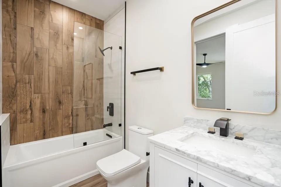 2475 BAY ST — photo 56