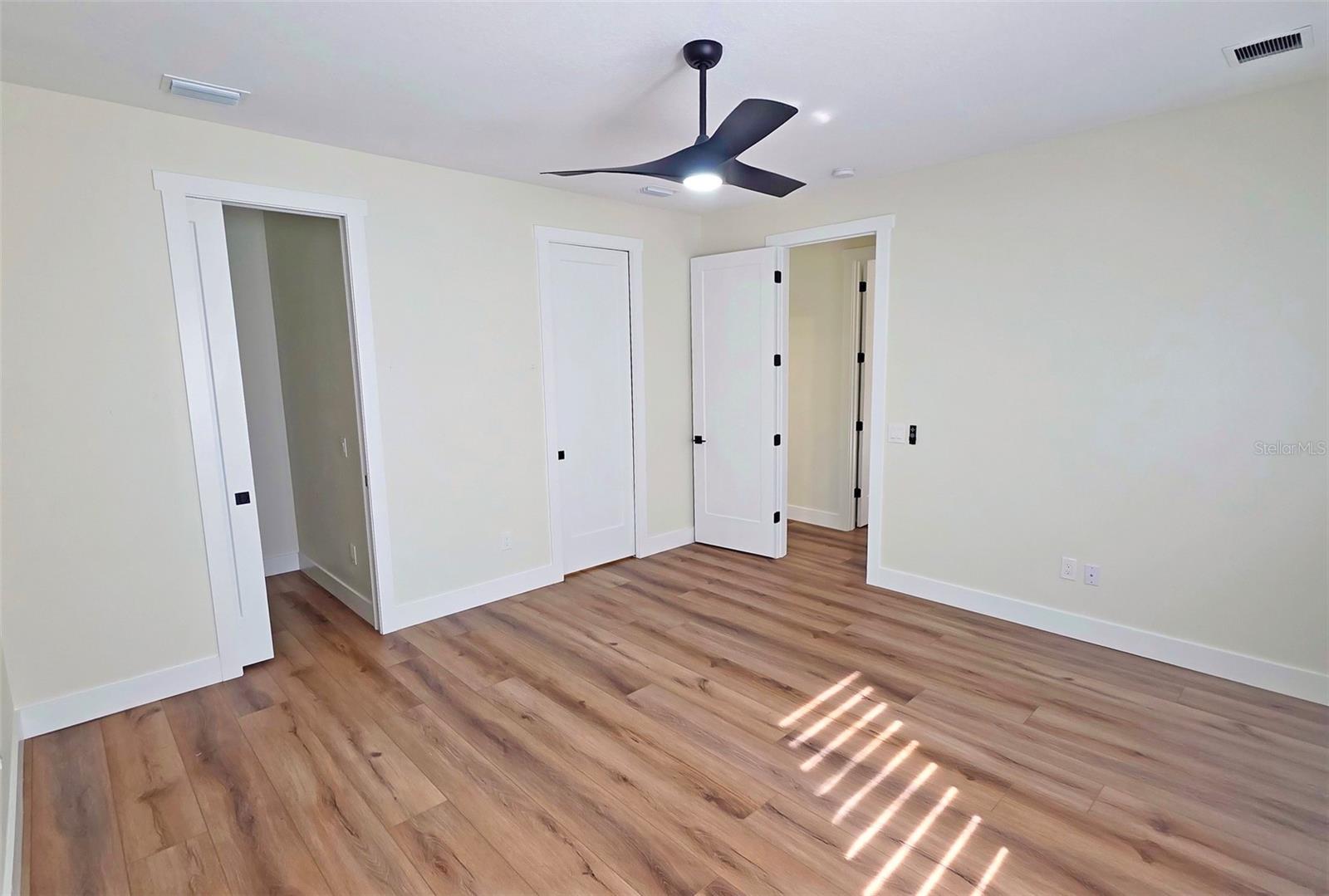2475 BAY ST — photo 58