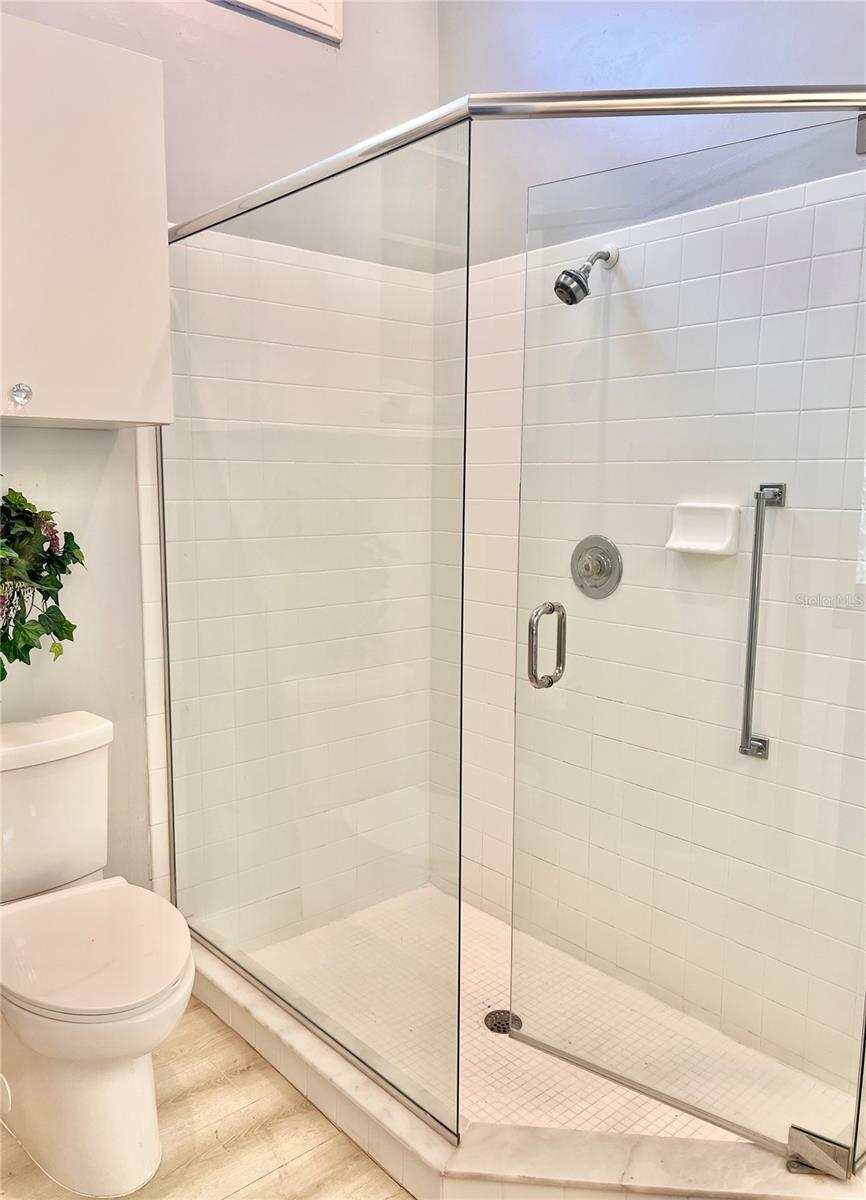 7801 ONTARIO STREET CIR — photo 30
