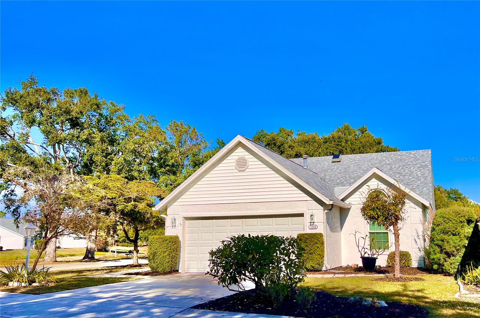 7801 ONTARIO STREET CIR — photo 34