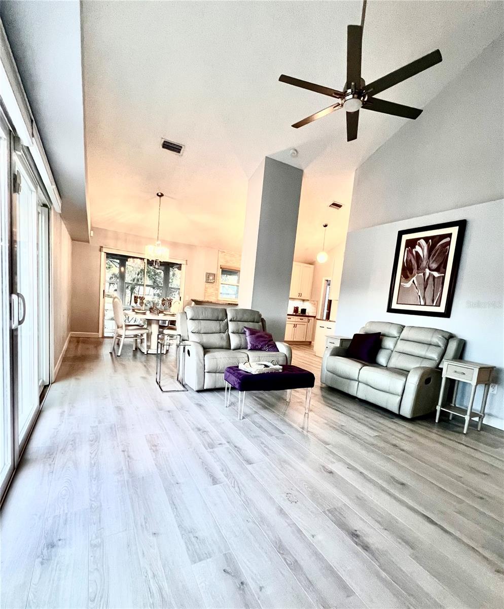 7801 ONTARIO STREET CIR — photo 18