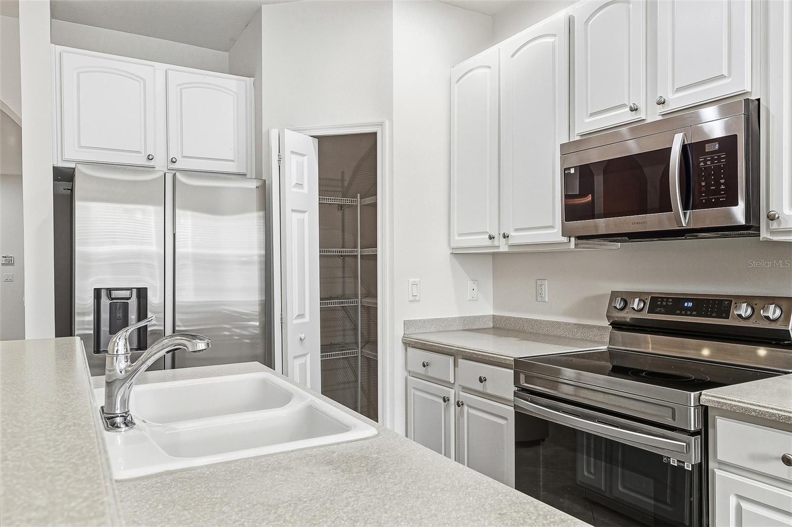 7928 LIMESTONE LN #19-105 — photo 17