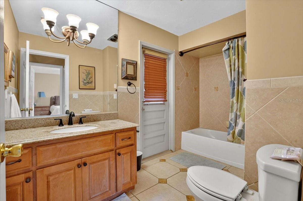 5409 PALM AIRE DR — photo 27