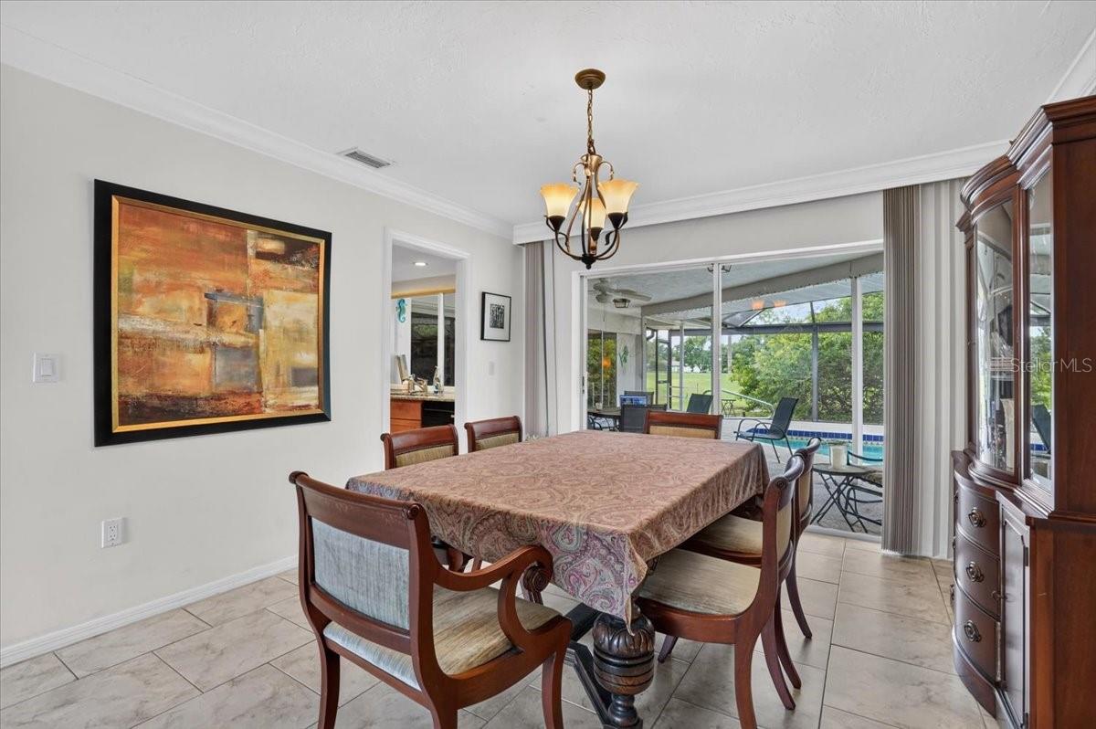 5409 PALM AIRE DR — photo 10