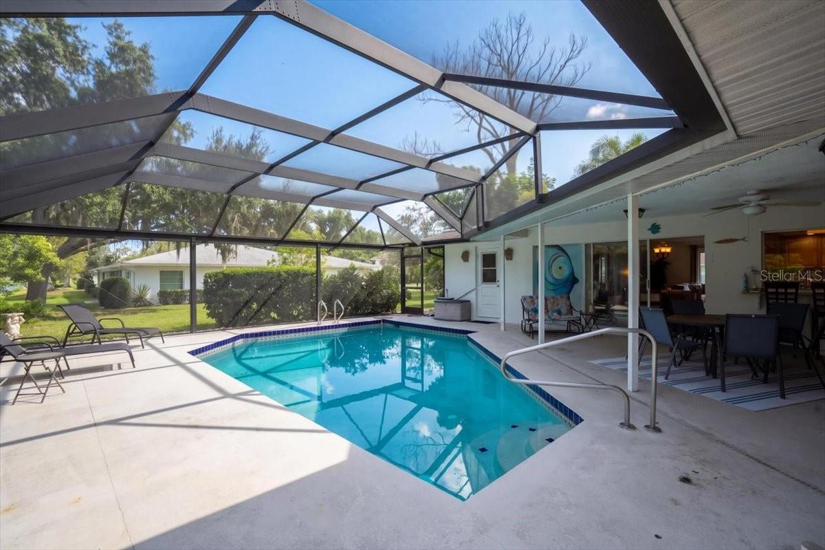 5409 PALM AIRE DR — photo 33
