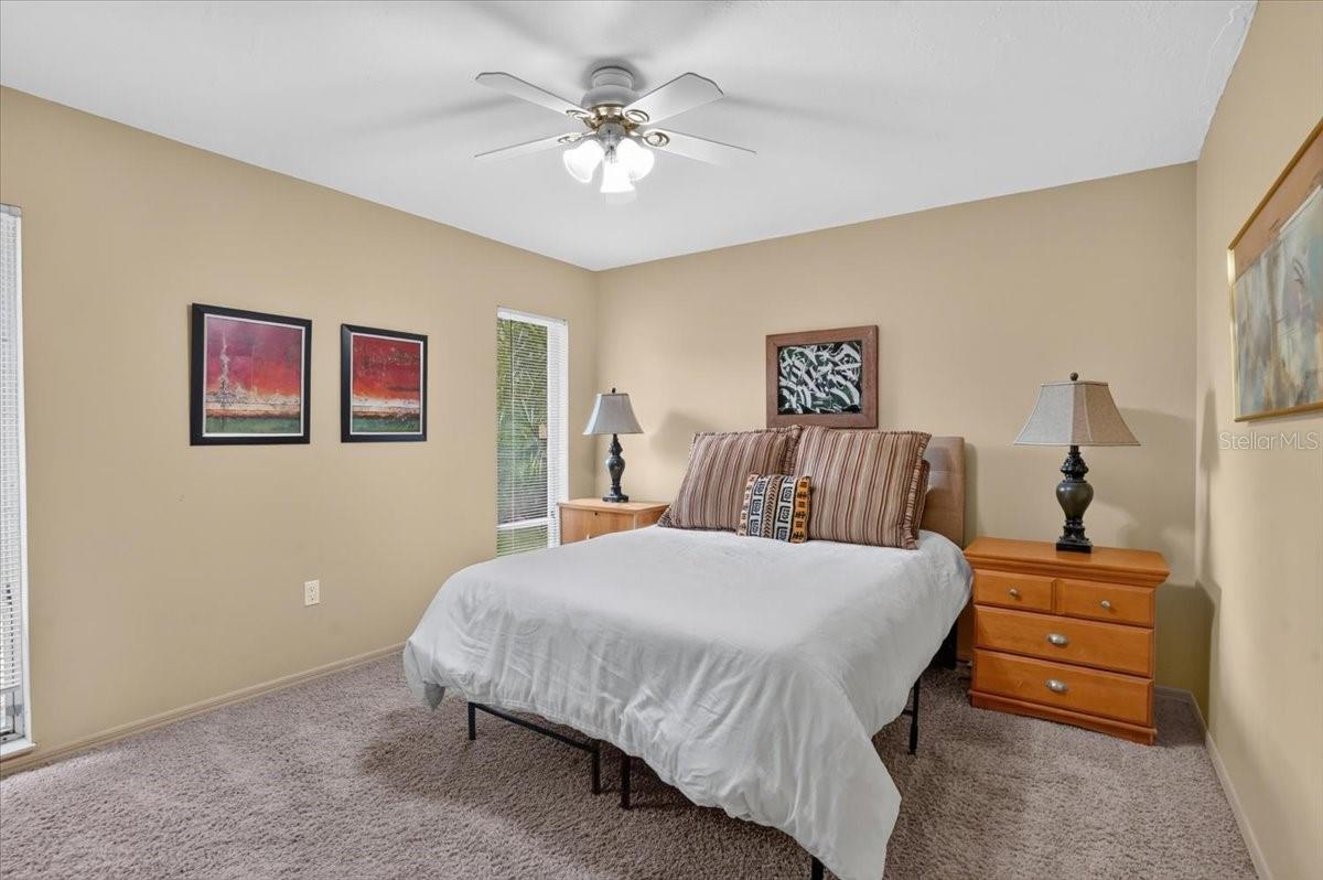 5409 PALM AIRE DR — photo 28