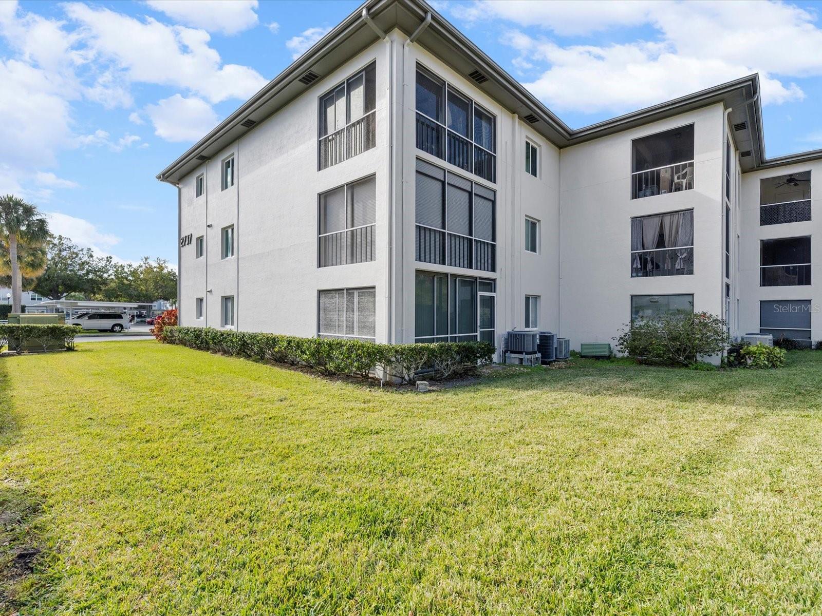 2737 ENTERPRISE RD E #111 — photo 23
