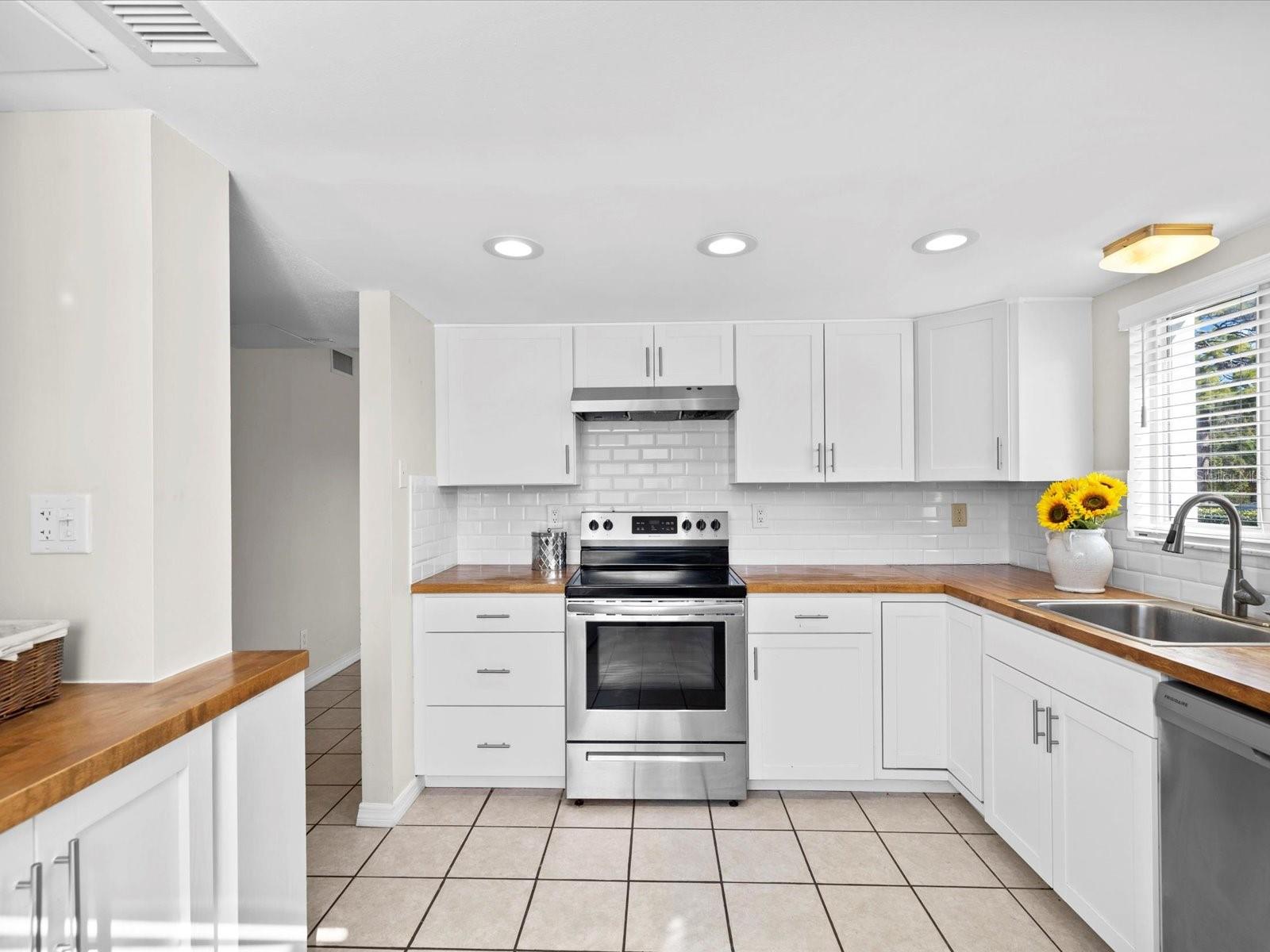 2737 ENTERPRISE RD E #111 — photo 21