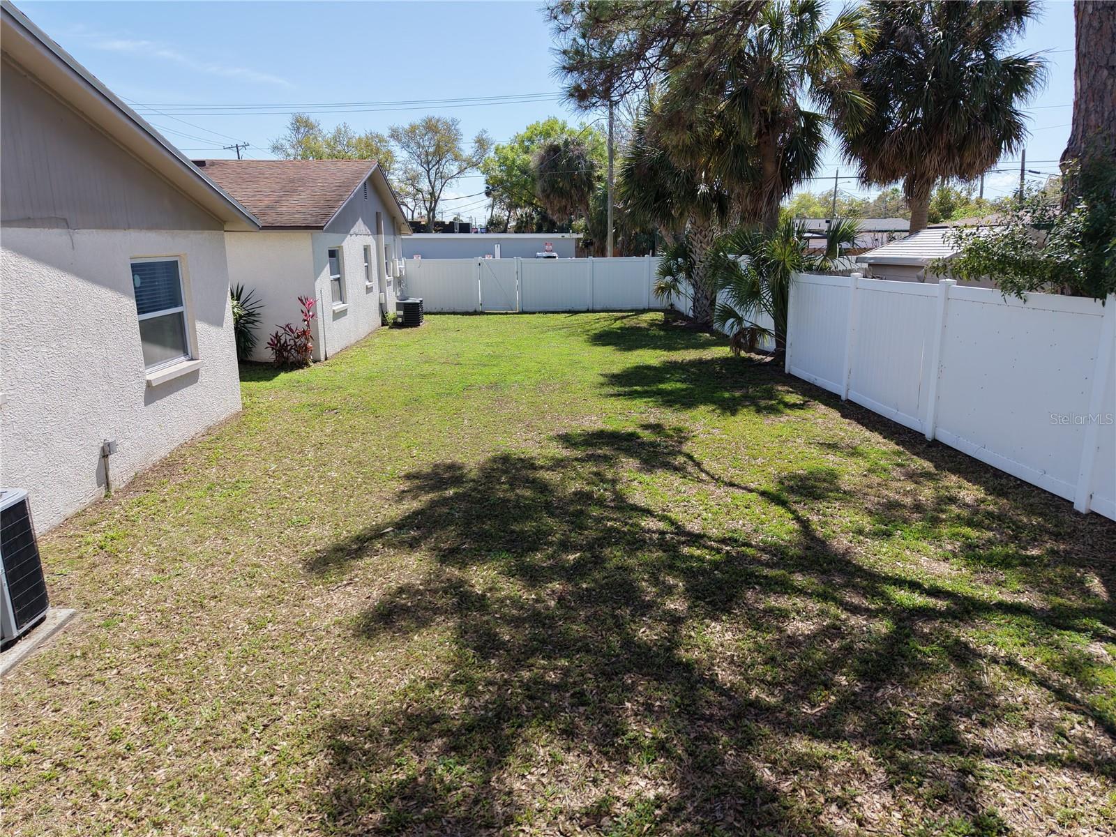 6627 S WEST SHORE BLVD — photo 15