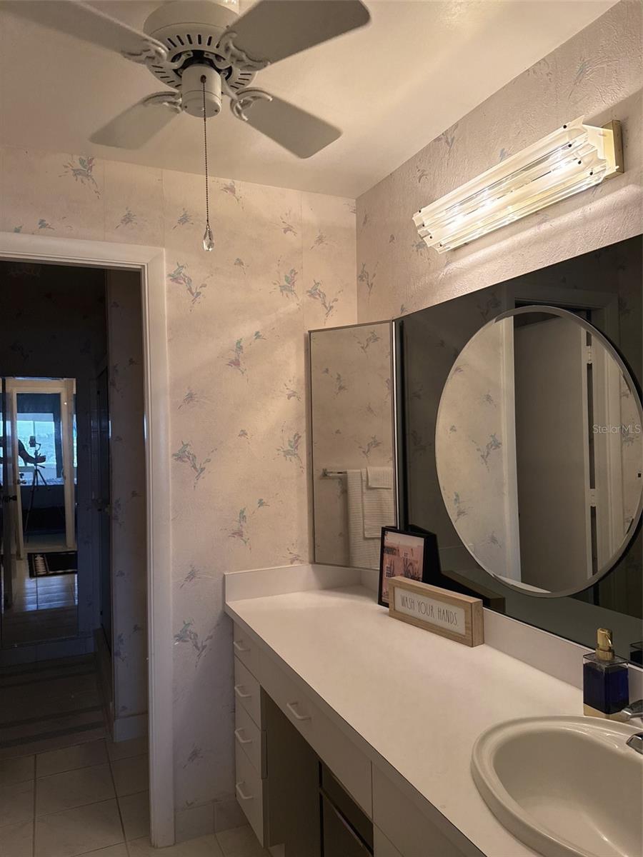 100 BLUFF VIEW DR #609A — photo 14