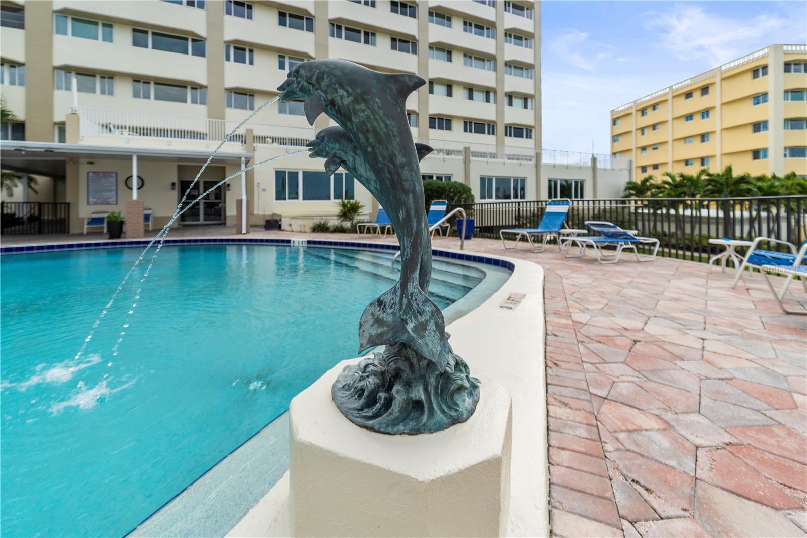 100 BLUFF VIEW DR #609A — photo 3