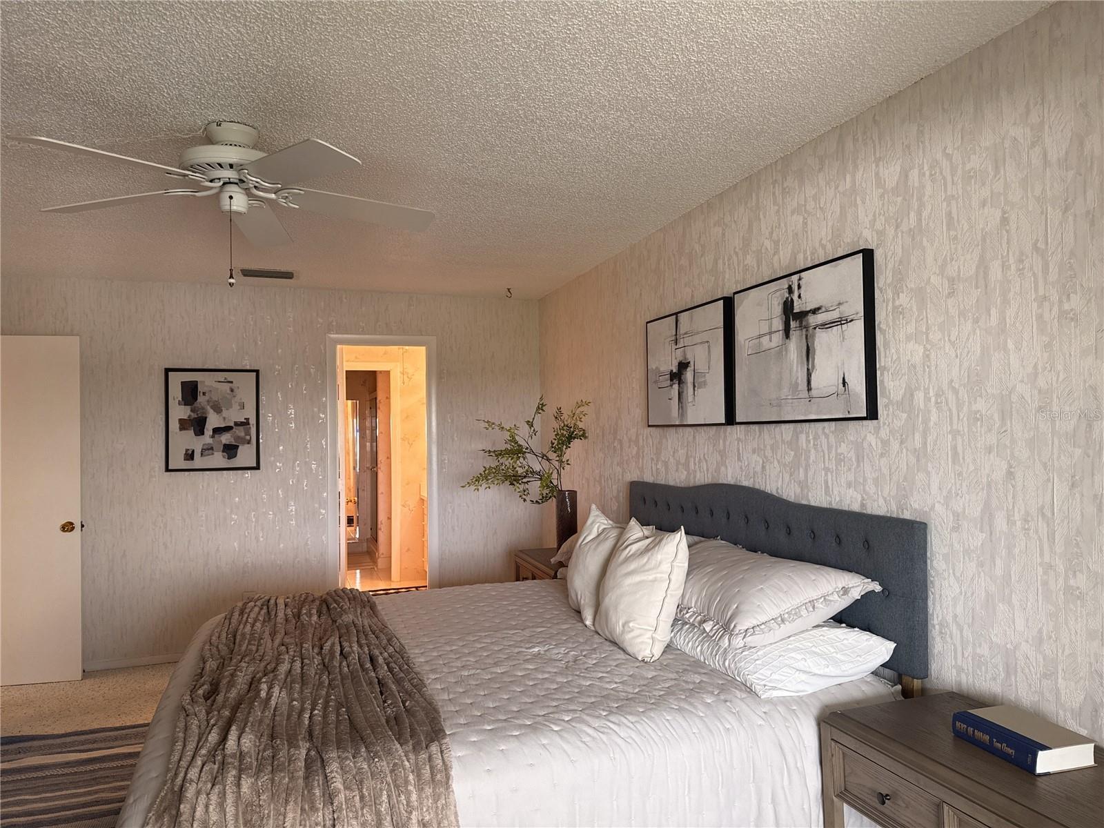 100 BLUFF VIEW DR #609A — photo 10