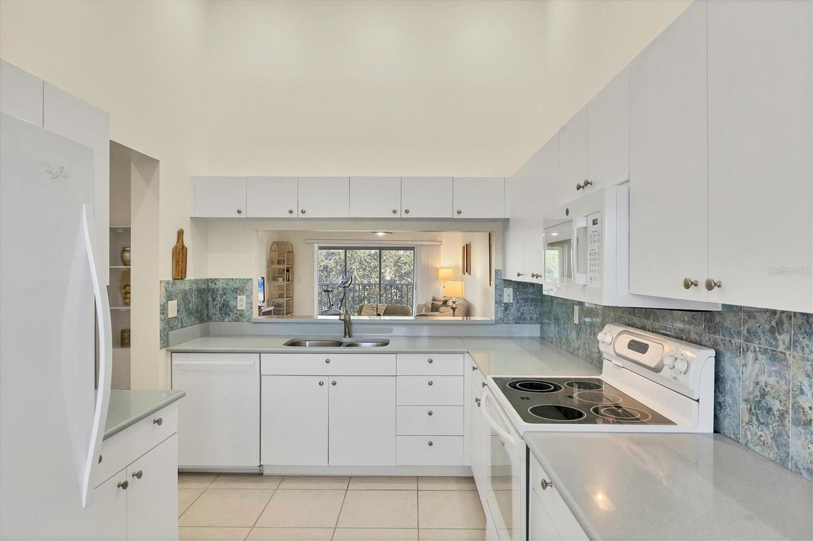 8735 OLDE HICKORY AVE #8303 — photo 14