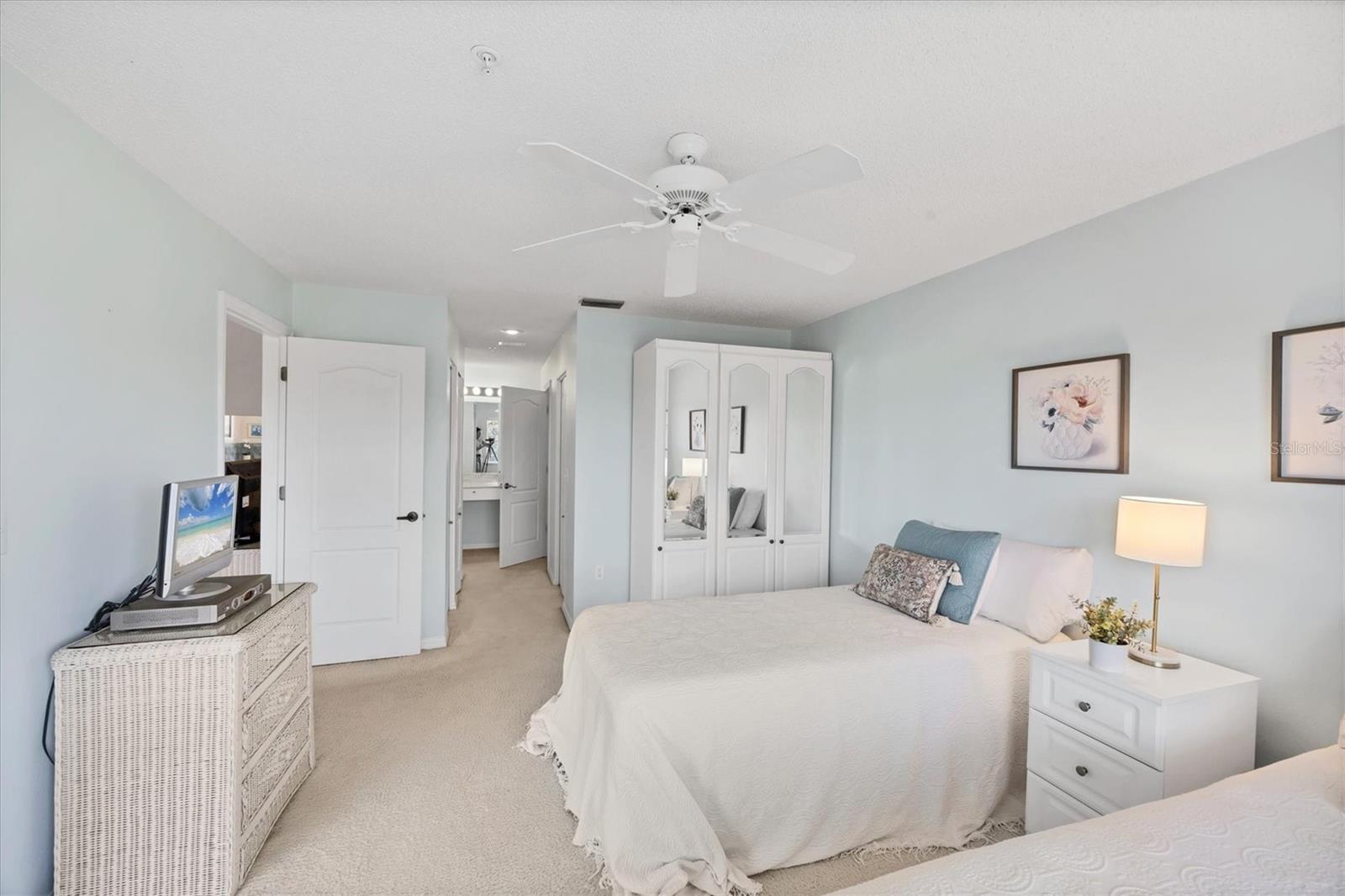 8735 OLDE HICKORY AVE #8303 — photo 21