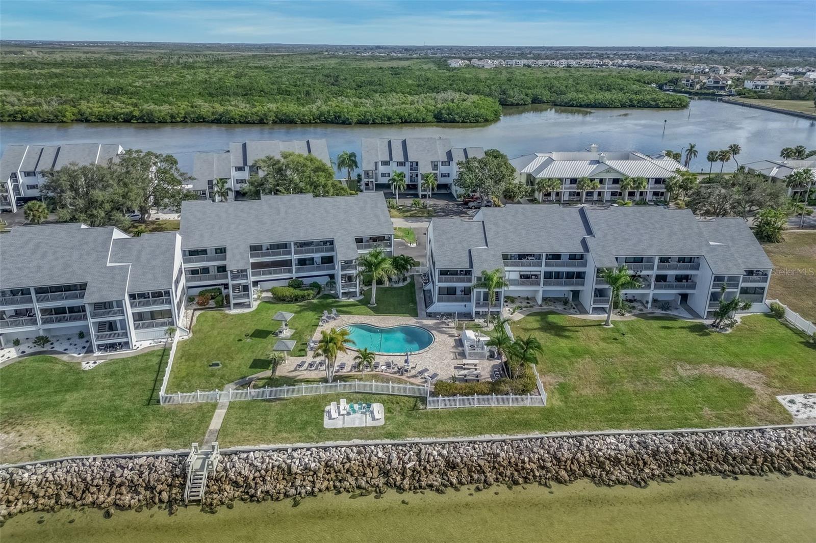 803 BAHIA DEL SOL DR #B — photo 2