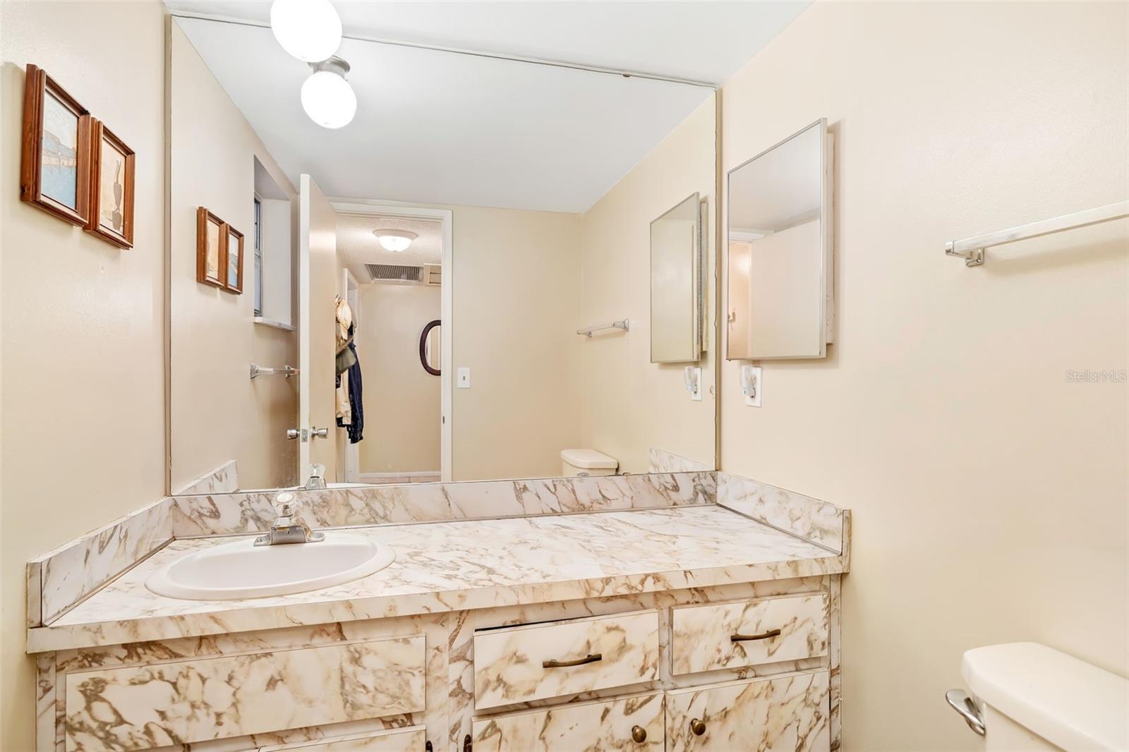 7461 W COUNTRY CLUB DR #404 — photo 12
