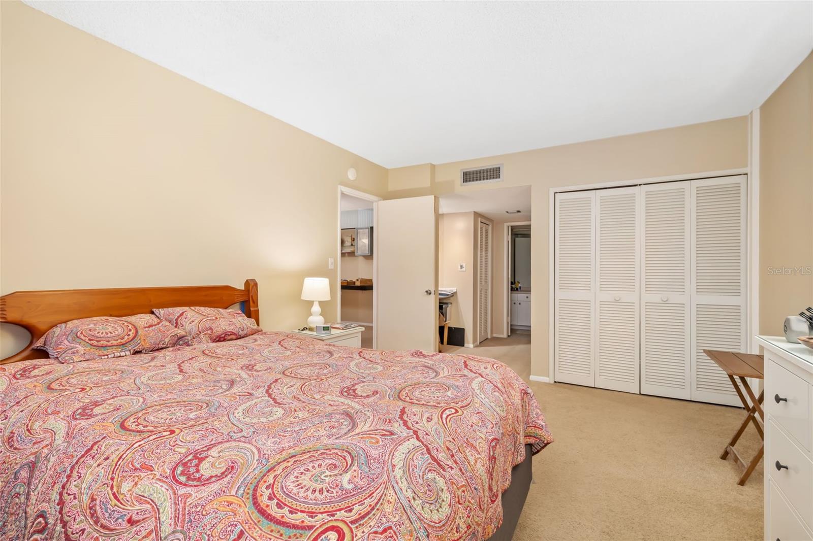 7461 W COUNTRY CLUB DR #404 — photo 23