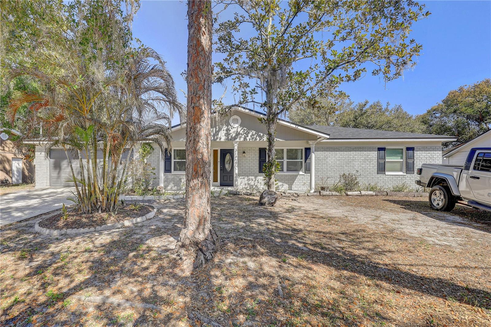 606 DALI DR — photo 34