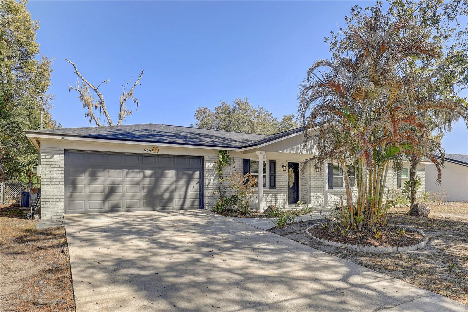 606 DALI DR — photo 33
