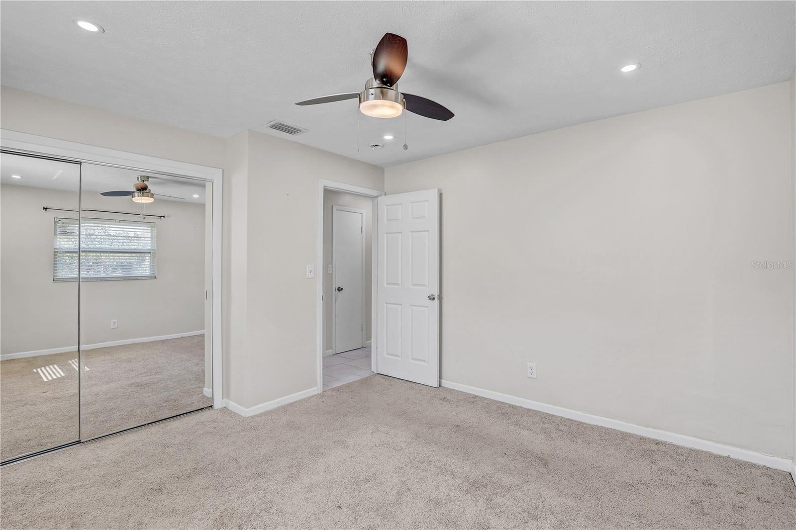 606 DALI DR — photo 24
