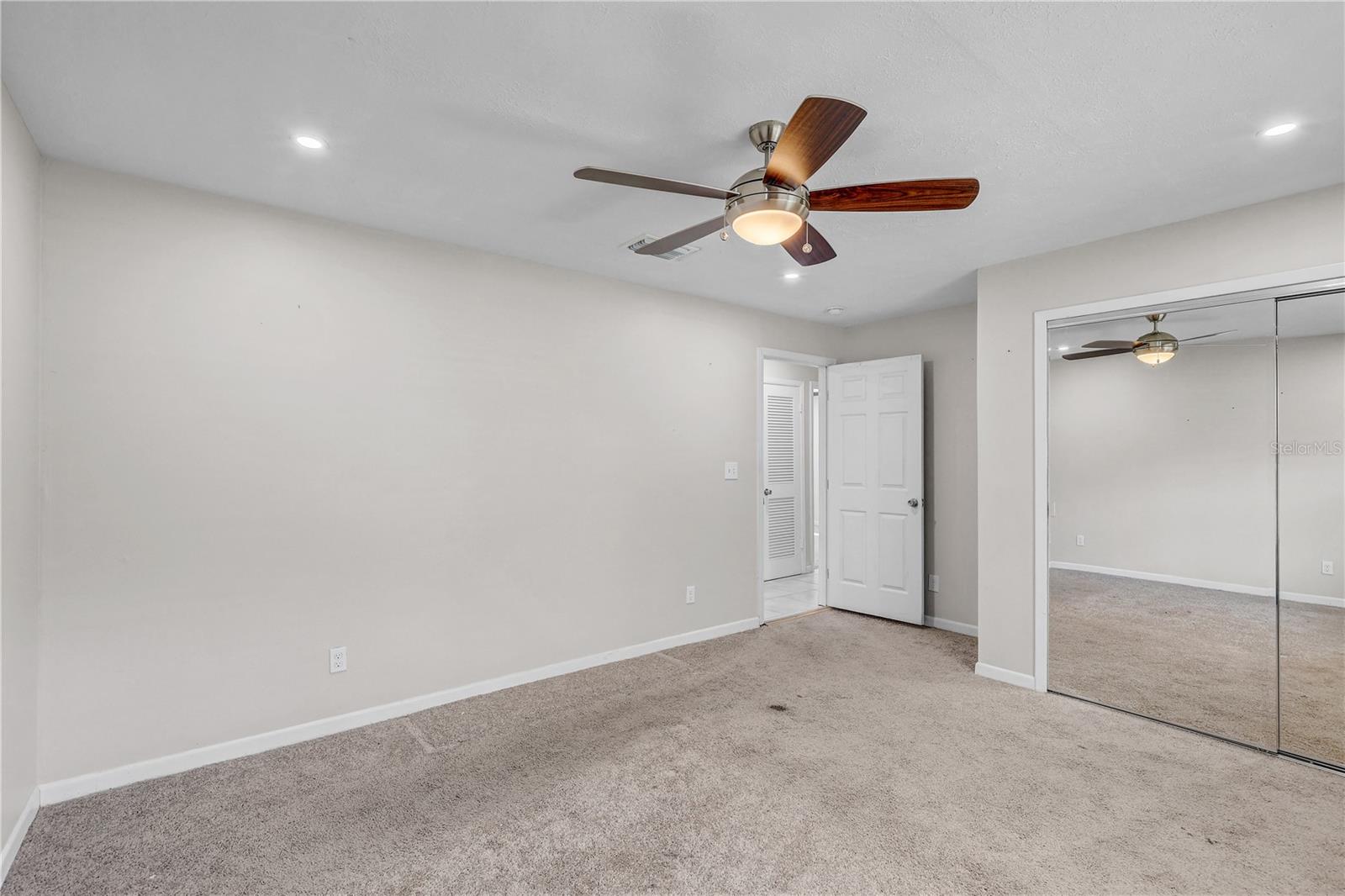 606 DALI DR — photo 20