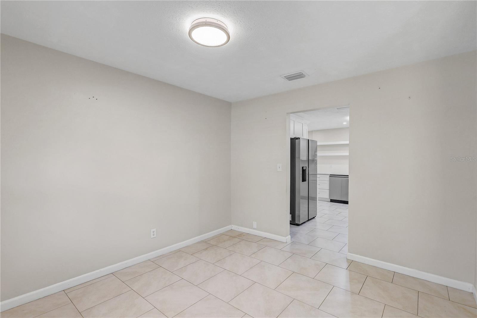 606 DALI DR — photo 12