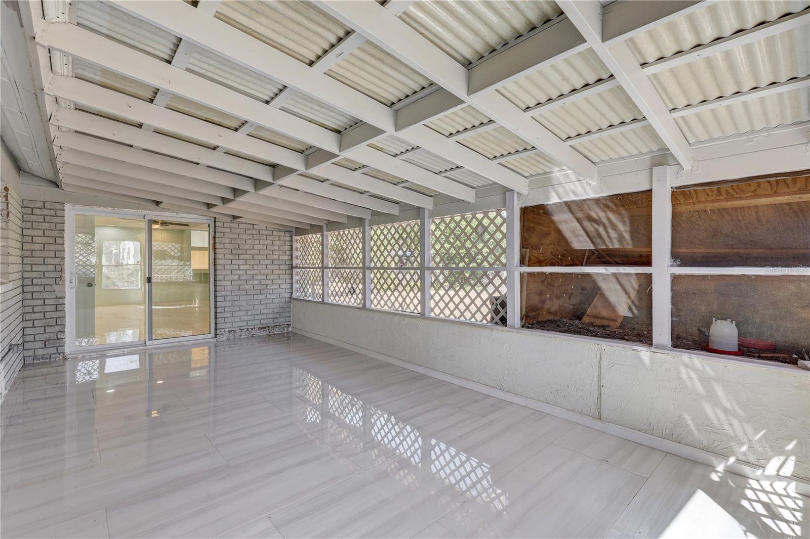 606 DALI DR — photo 27
