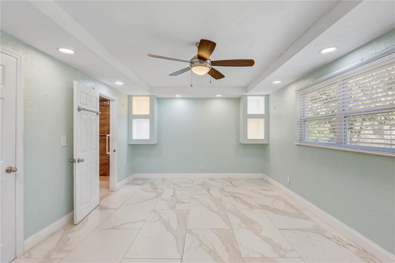 606 DALI DR — photo 13