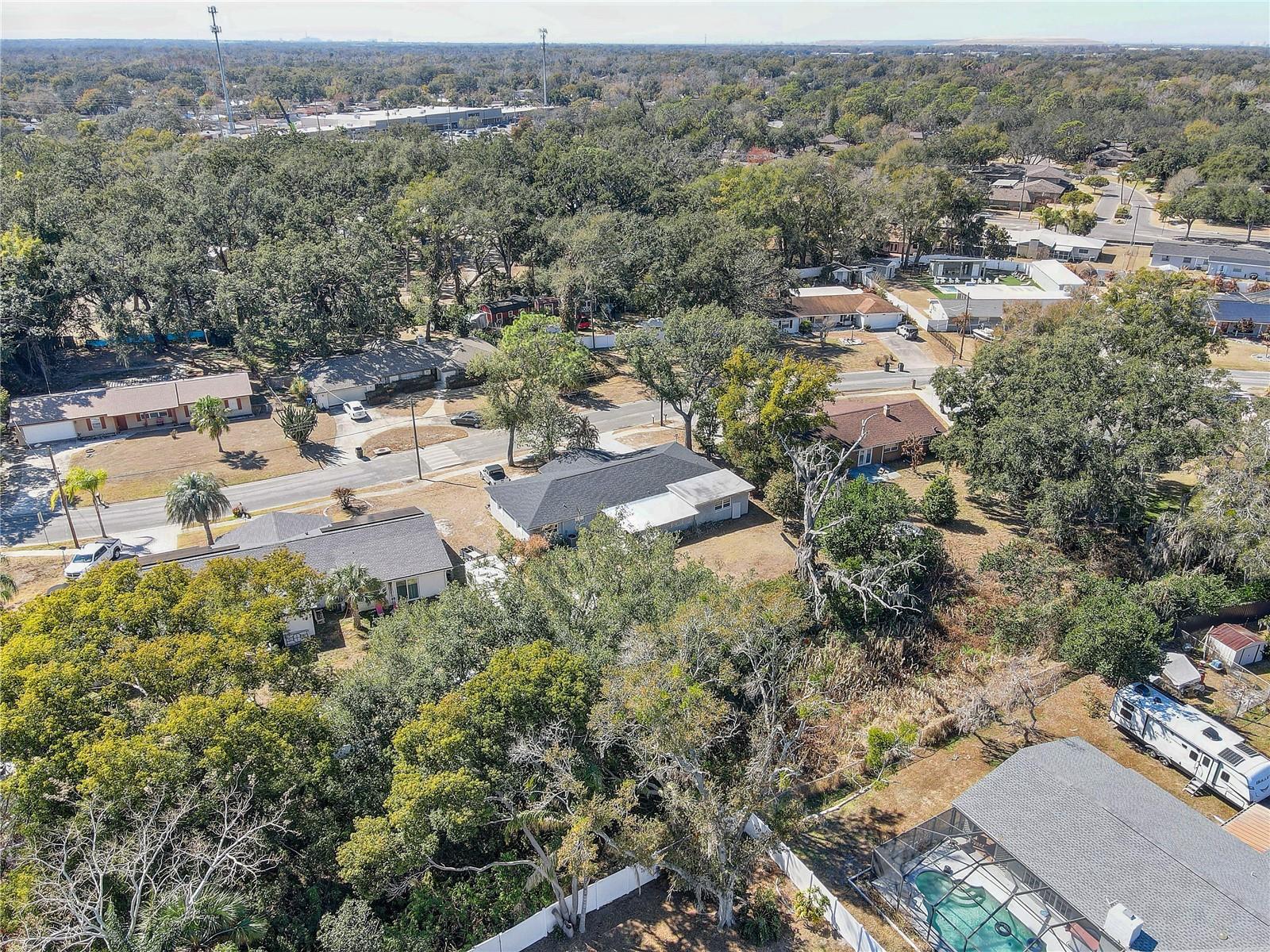 606 DALI DR — photo 43