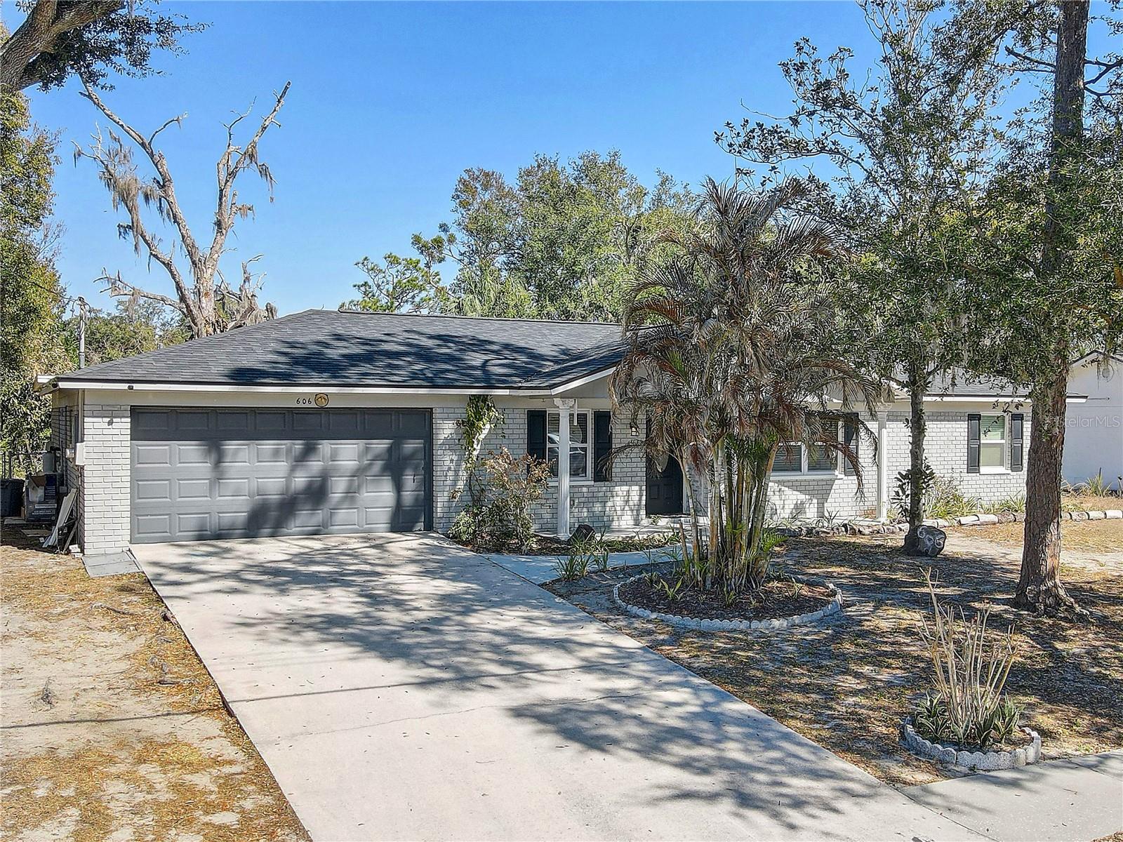 606 DALI DR — photo 32